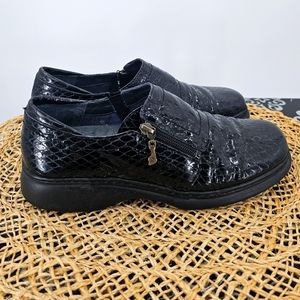 Mephisto Women Loafers Size 41 Air-Jet Black Patent Leather Croc Pattern Spain